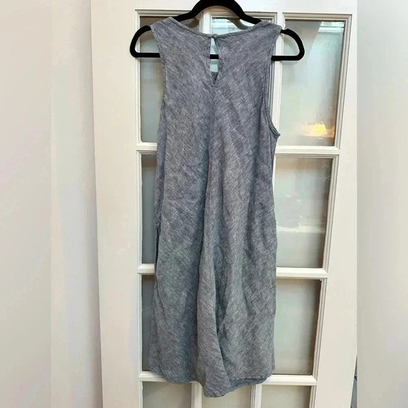 Lands' End Sleeveless Linen A-Line Shift Dress Chambray Navy Size M Petite 10/12 - Picture 2 of 11